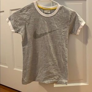Nike Gray T-Shirt (Size XS)